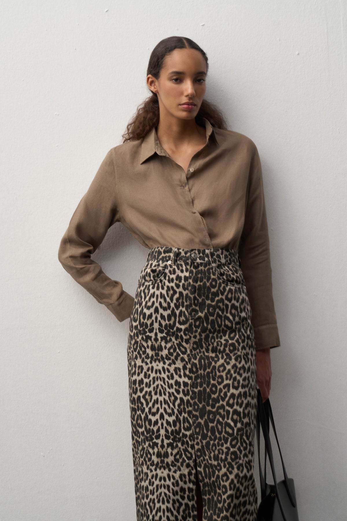Leopar Desenli Yırtmaçlı Midi Denim Etek